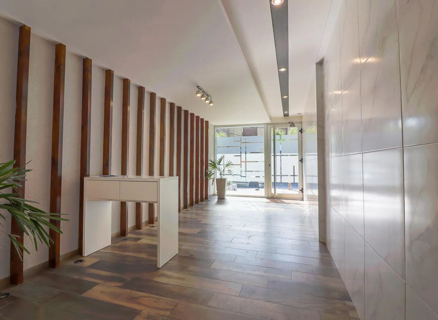 Excelente departamento 3 ambientes a estrenar al frente en Villa Ballester 8