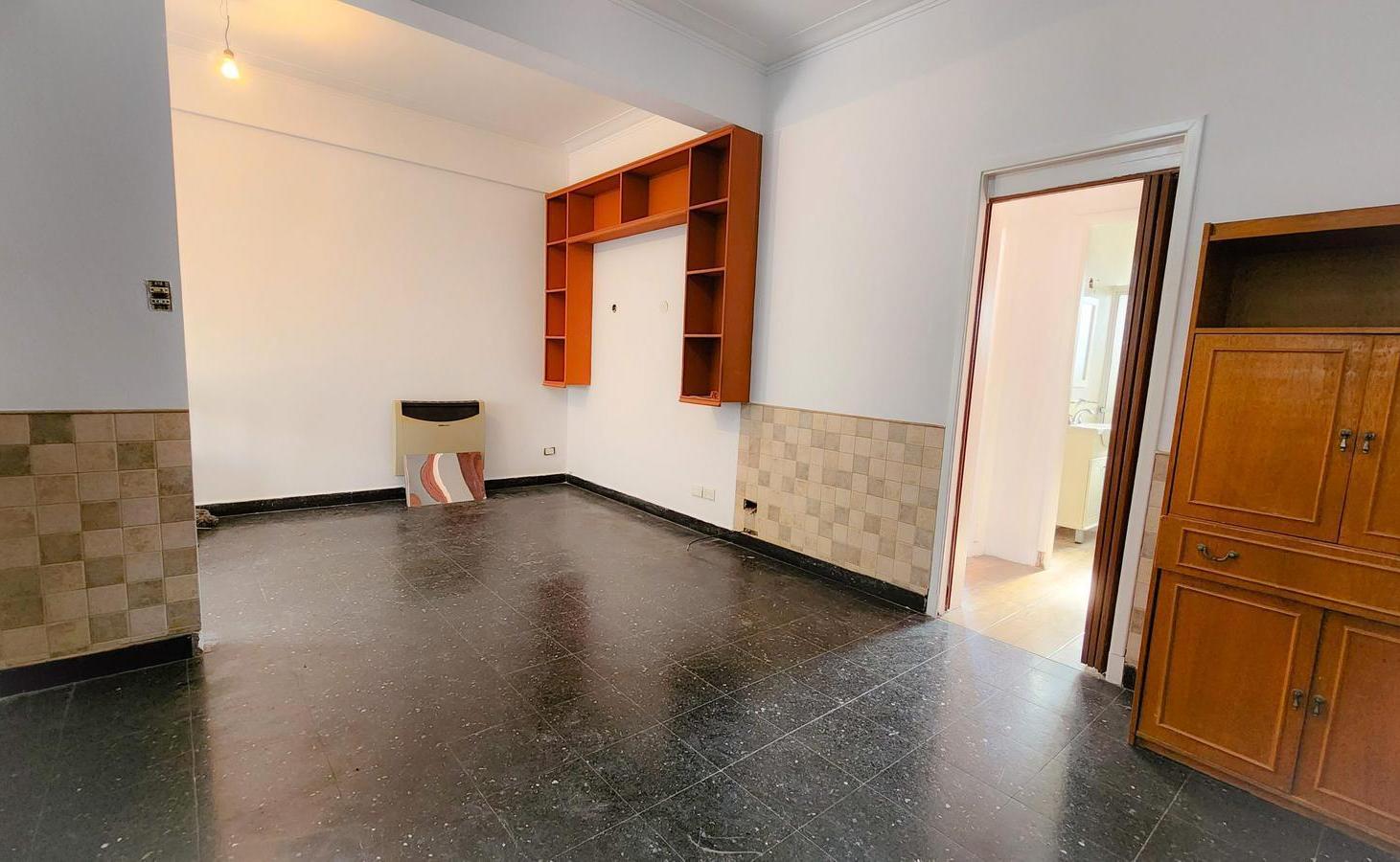 Foto de COMODO Y AMPLIO PH DE 3 AMBIENTES - BALCON Y TERRAZA, imagen 5