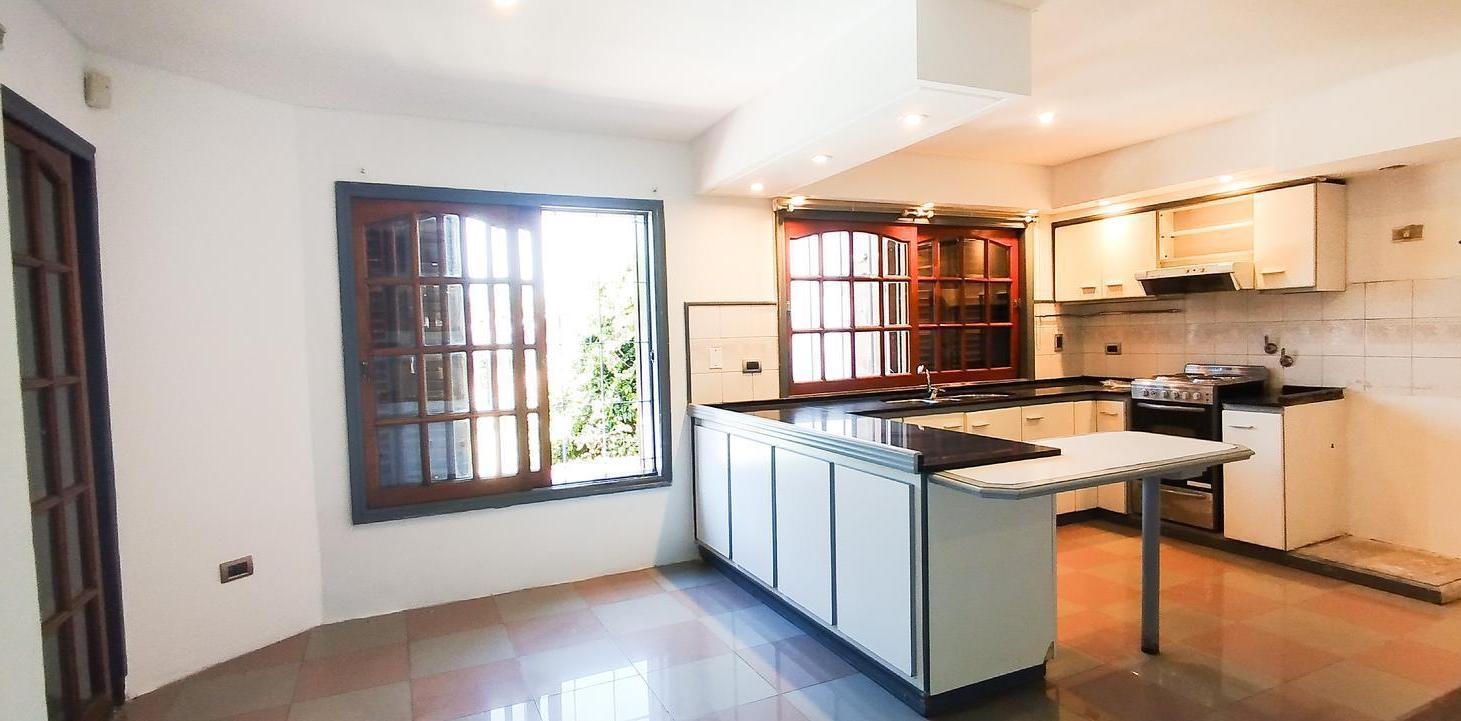 Foto de Casa EN ALQUILER - VILLA LYNCH, imagen 2