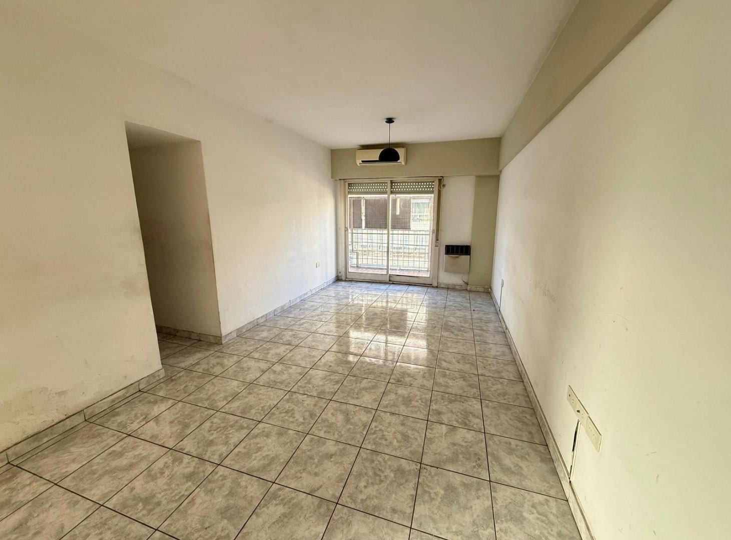 Foto de Departamento 4 ambientes con cochera en San Martin Ctro., imagen 2