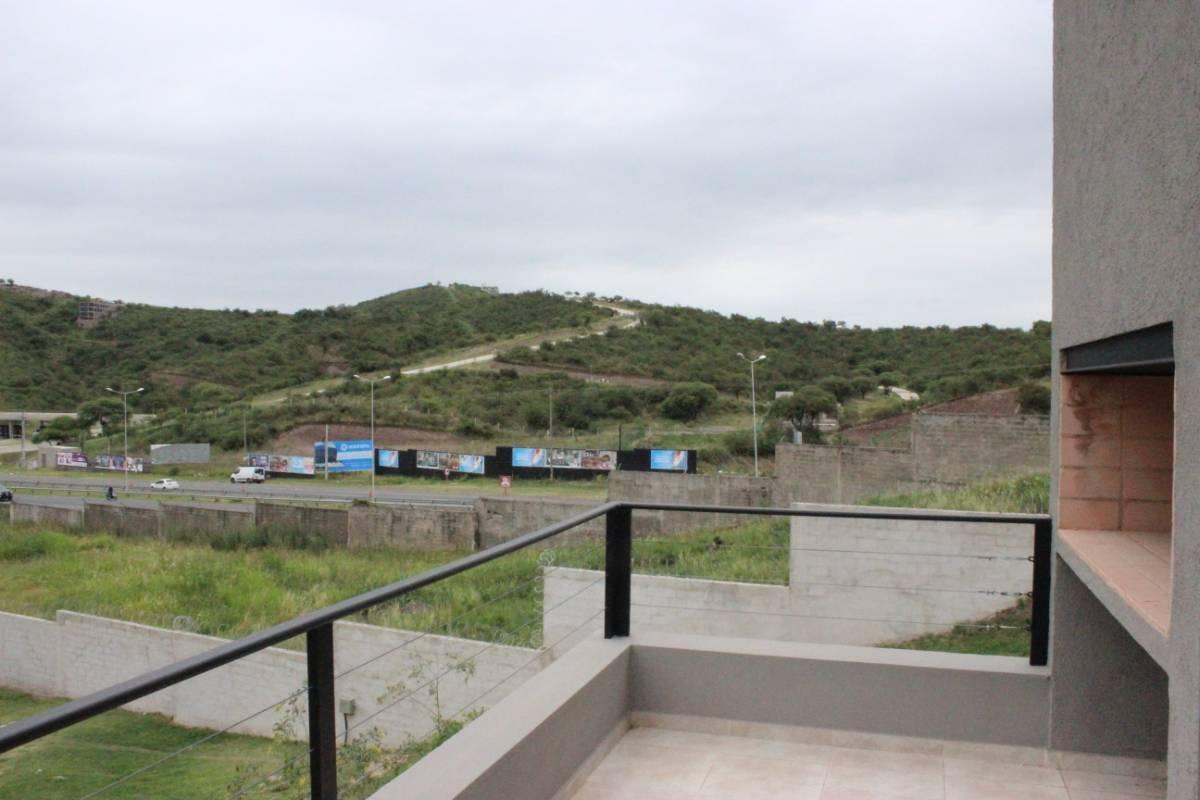 CASA EN VENTA EN HOUSING ADENTRO DE BARRIO CERRADO LA CUESTA