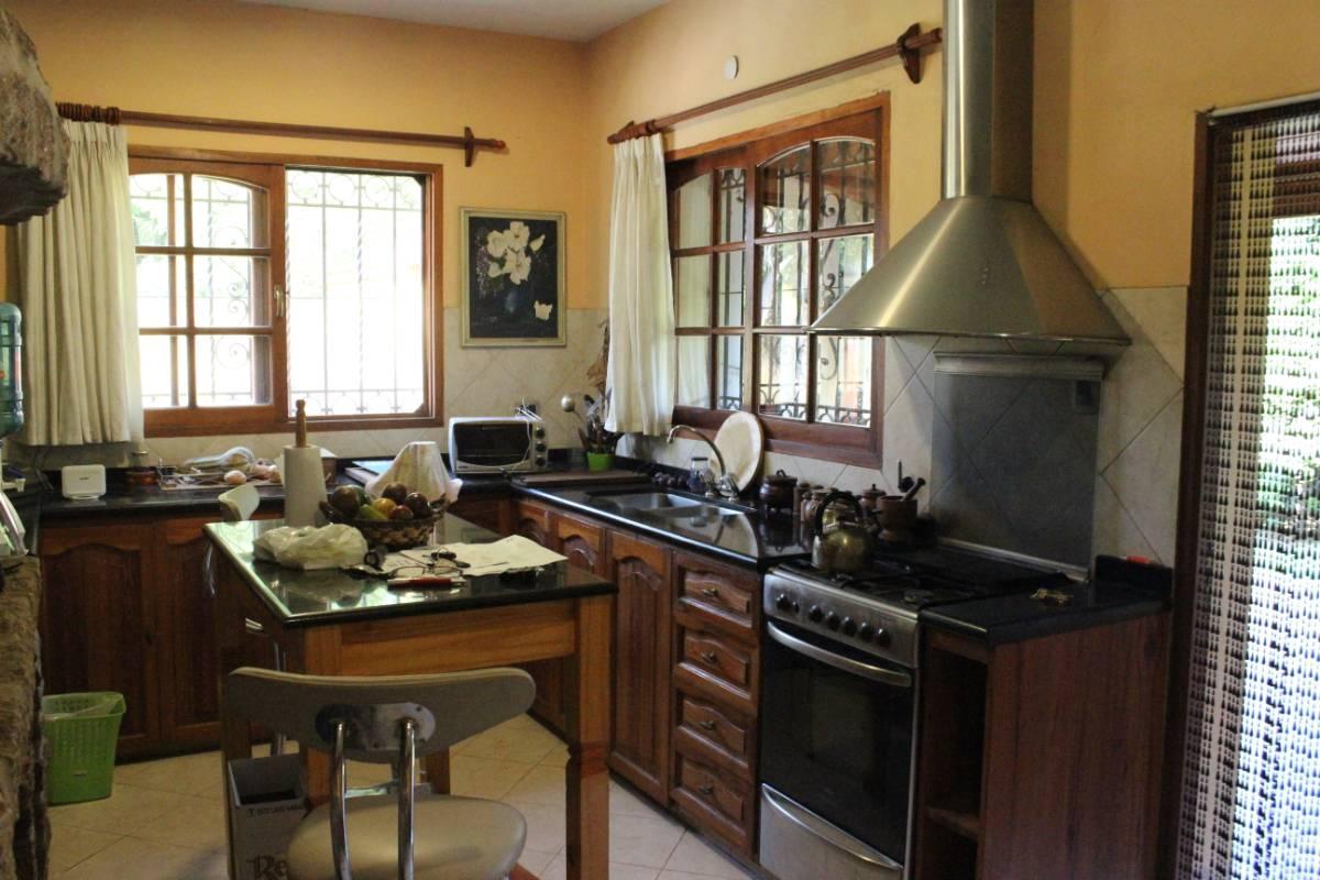 Foto de IMPORTANTE PROPIEDAD A LA VENTA EN MENDIOLAZA CENTRO, imagen 2