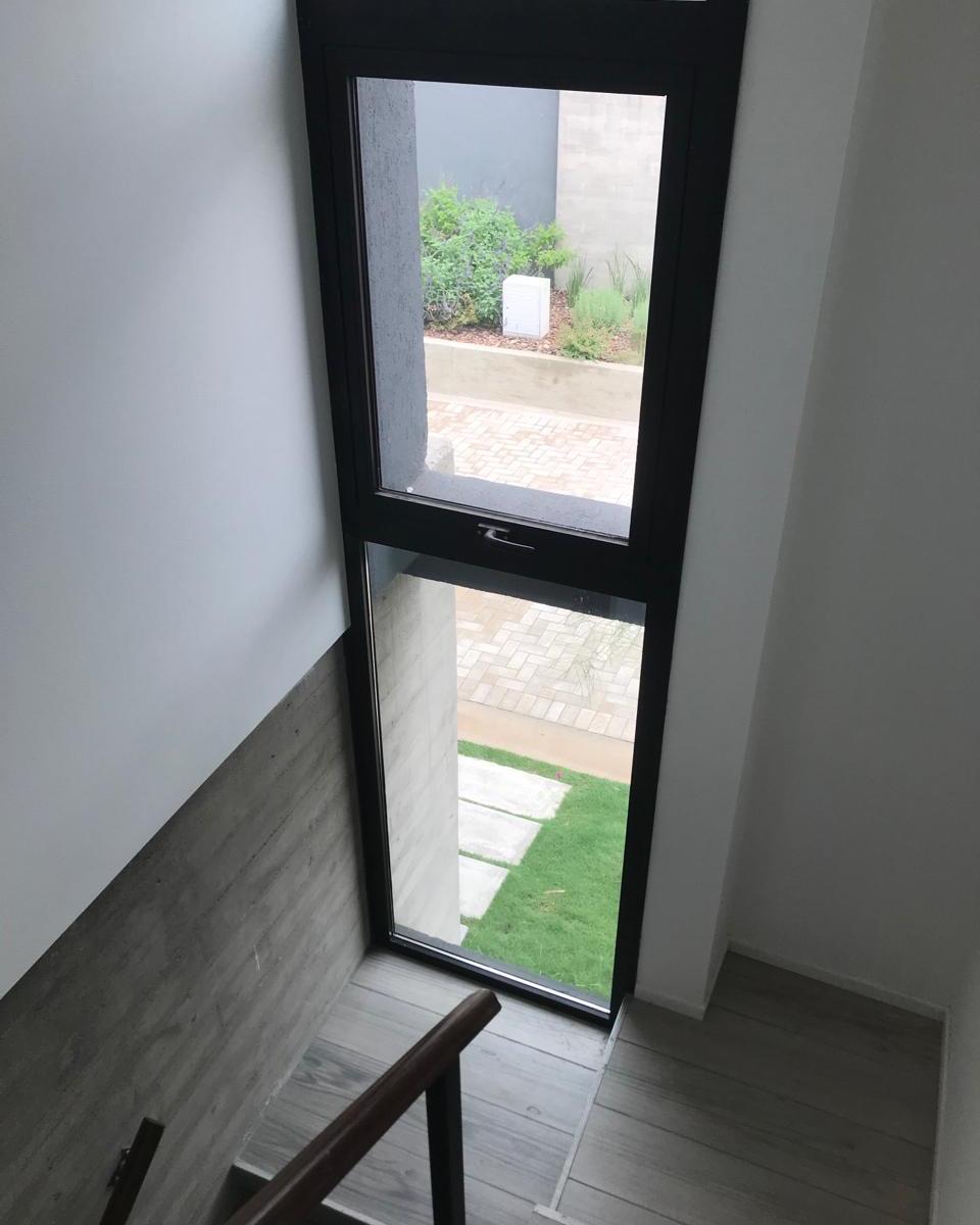 Foto de CASAS-DUPLEX A LA VENTA EN COMPLEJO CERRADO – A DOS CUADRAS DE RECTA, imagen 4