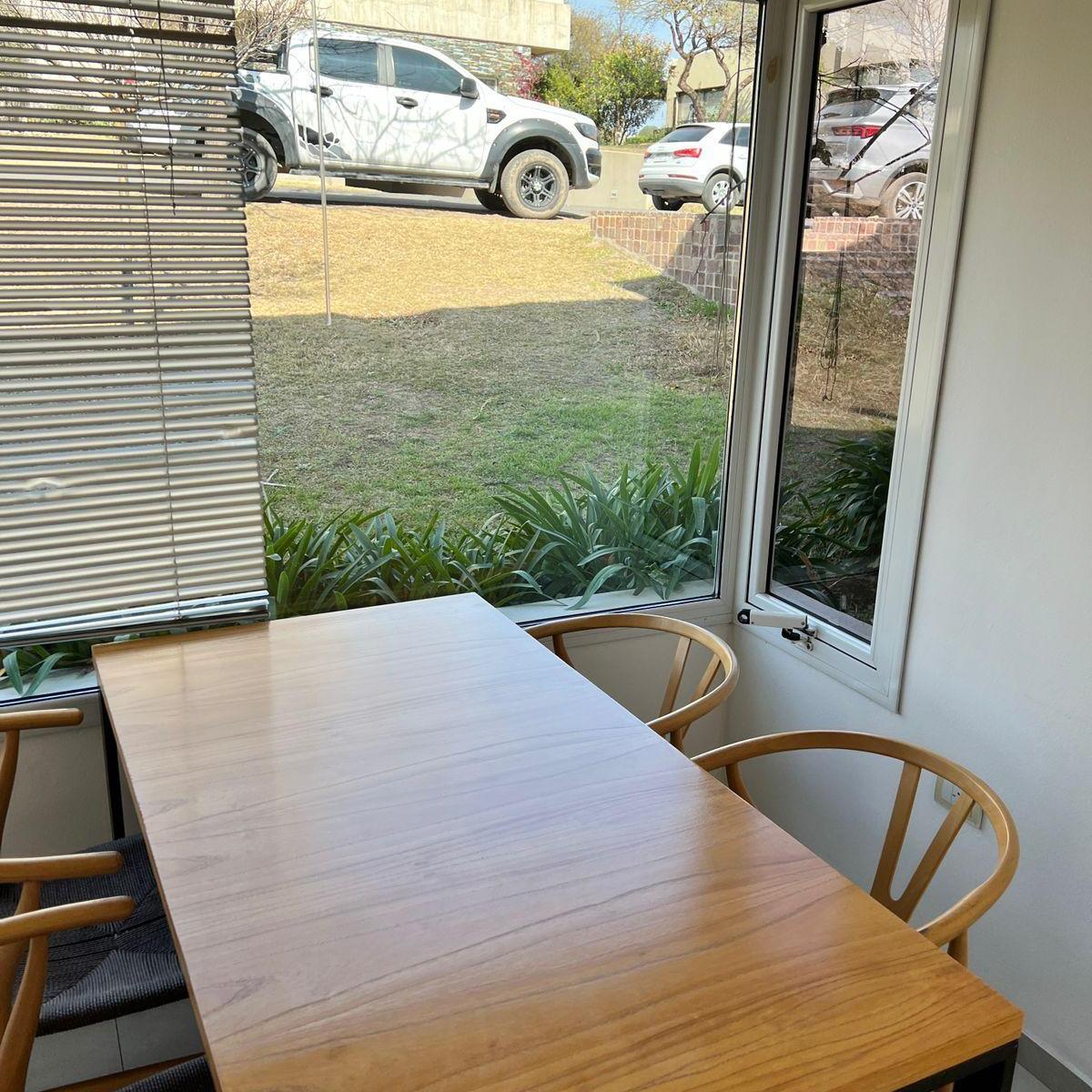 CASA A  LA VENTA EN BARRIO CERRADO Q2 – MENDIOLAZA