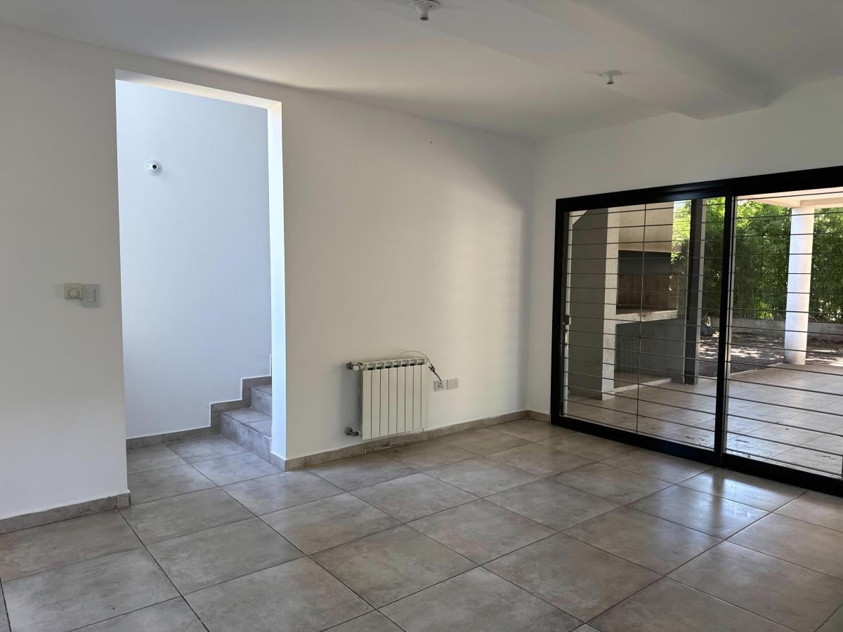 CASA A LA VENTA EN SAN CLEMENTE HOUSING - VILLA ALLENDE 