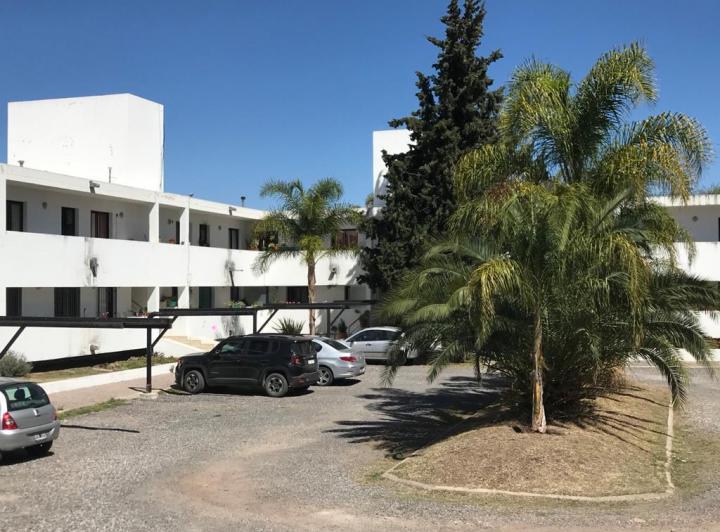 DEPARTAMENTO EN VENTA EN VILLA ALLENDE EN COMPLEJO CERRADO