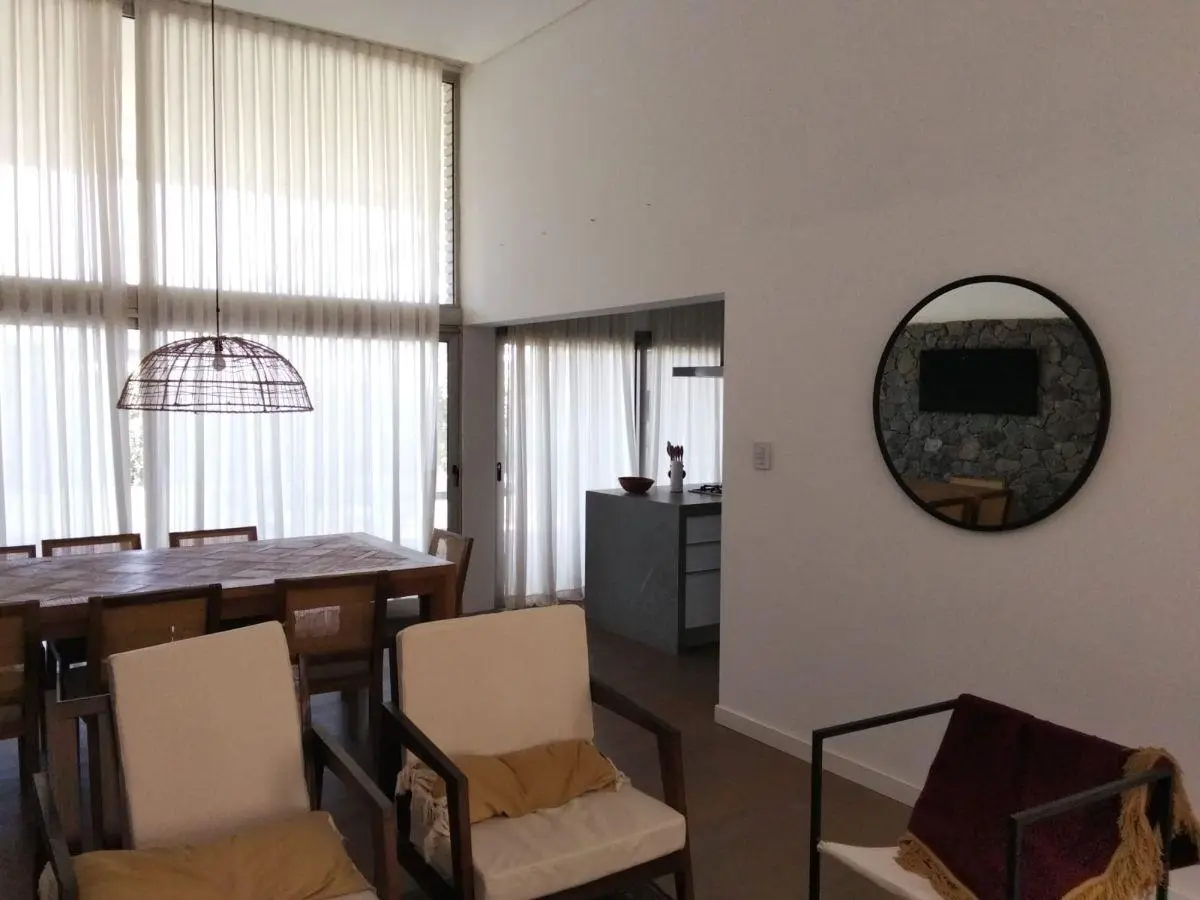 CASA EN VENTA EN VILLA ALLENDE – BARRIO GOLF – PROYECTO CASACALMA 3