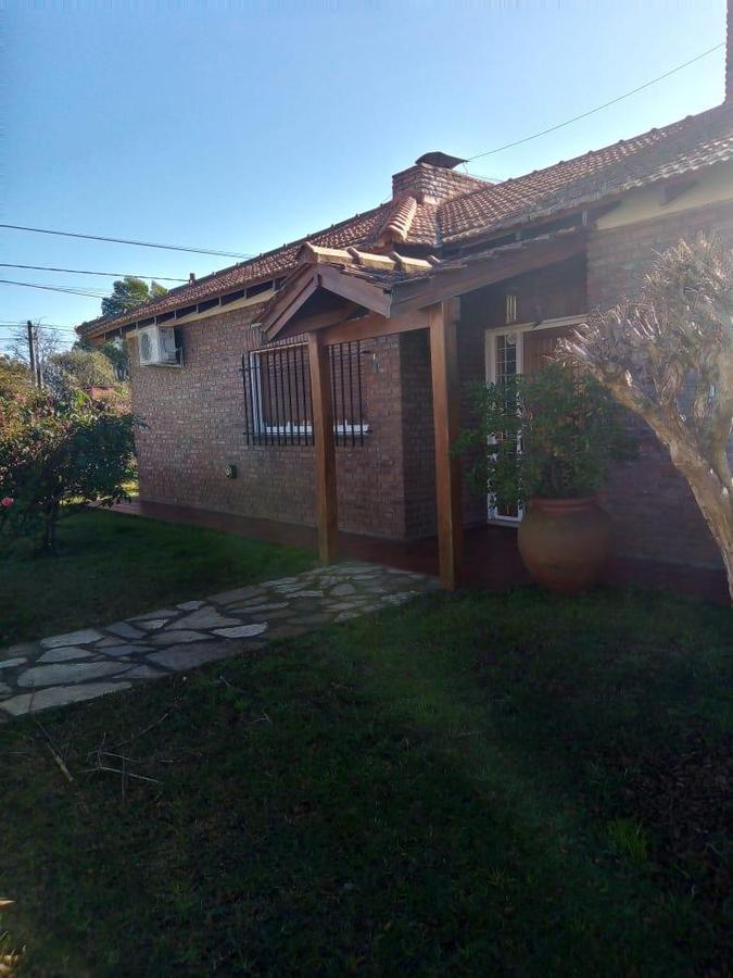 Chalet en Venta de 190 m² en Ranchos, General Paz, Bs As. 2