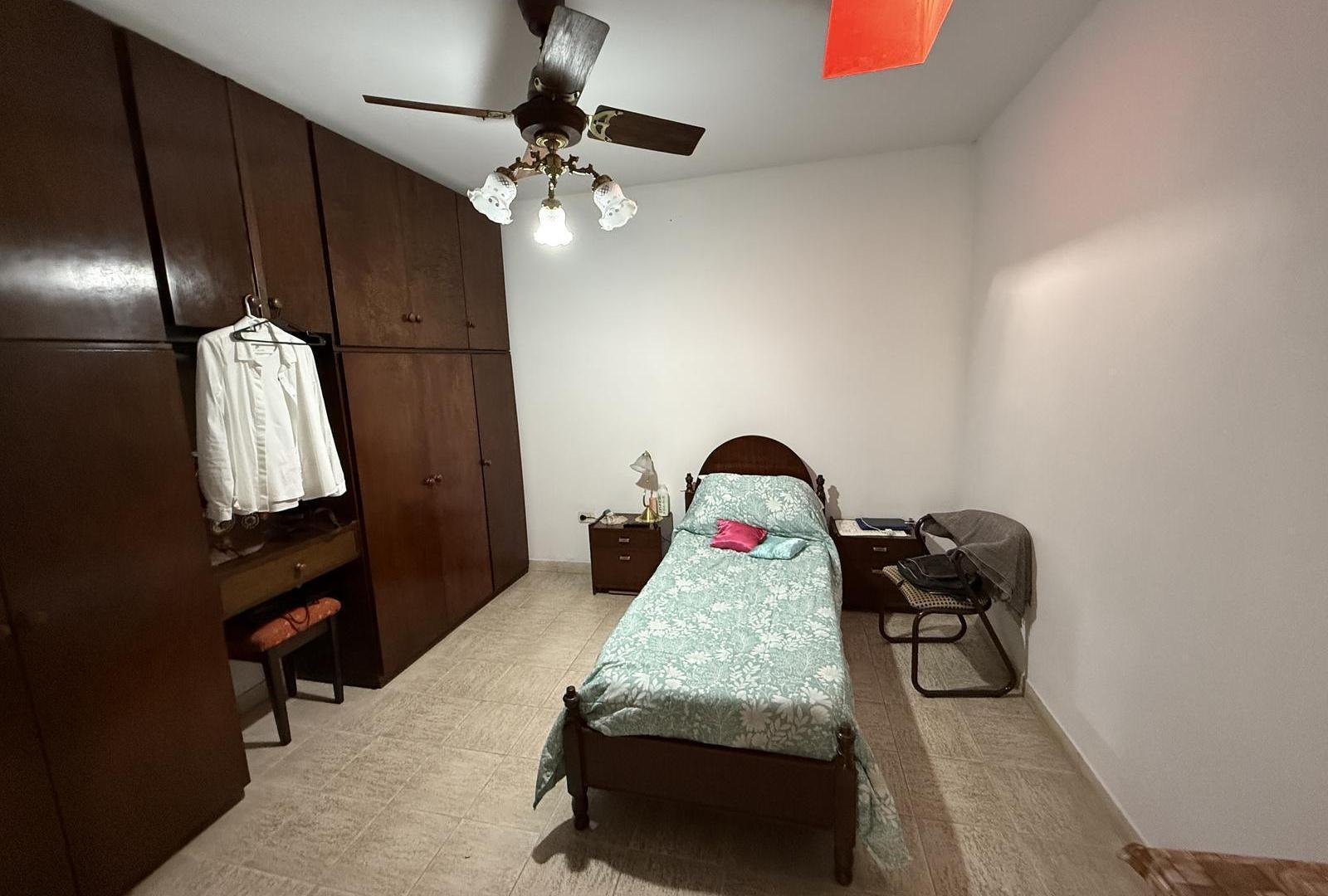 Casa en venta 3 dormitorios con jardín - La florida
