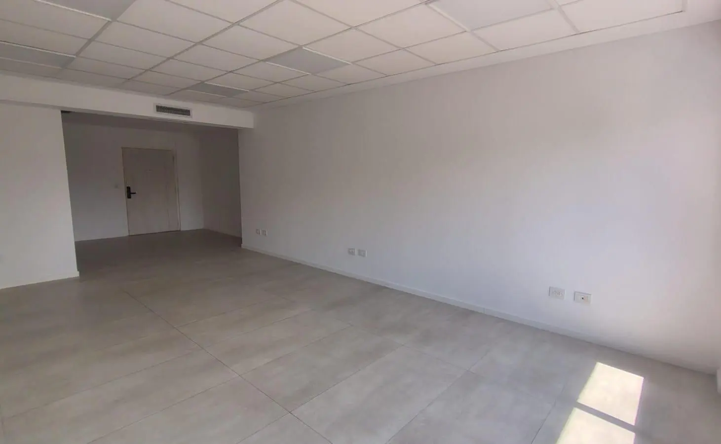 Alquiler Oficina premium con seguridad - Microcentro 4