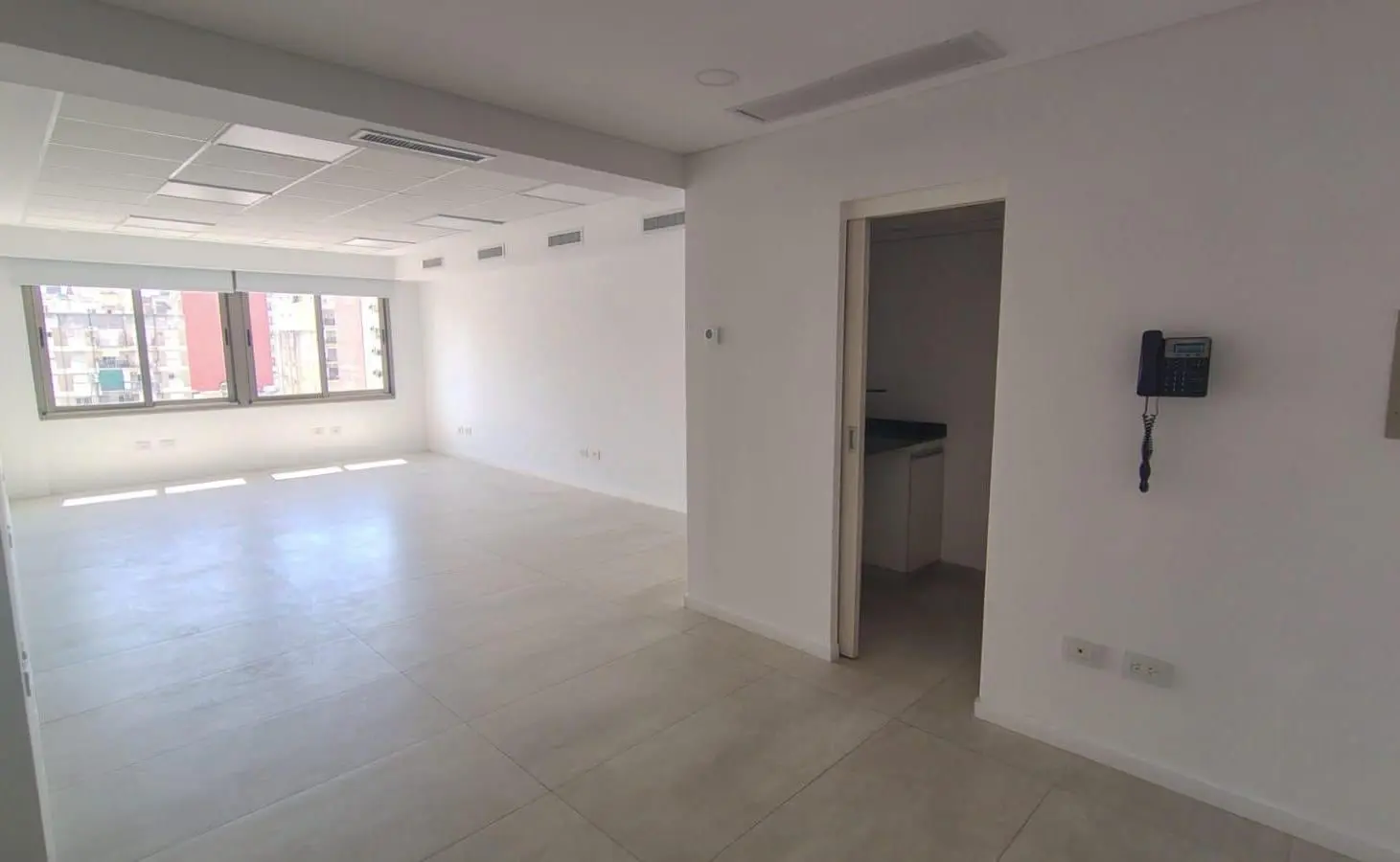 Alquiler Oficina premium con seguridad - Microcentro 2