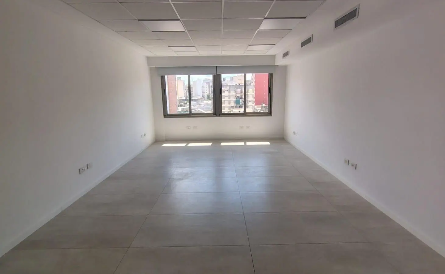 Alquiler Oficina premium con seguridad - Microcentro 5