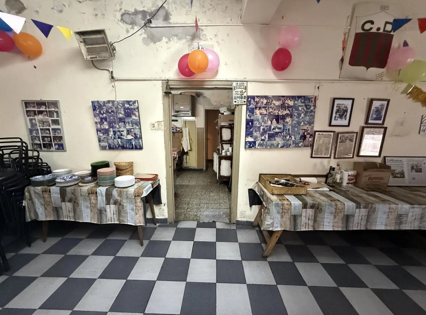 Local en esquina en venta - Barrio Cinco esquinas 2