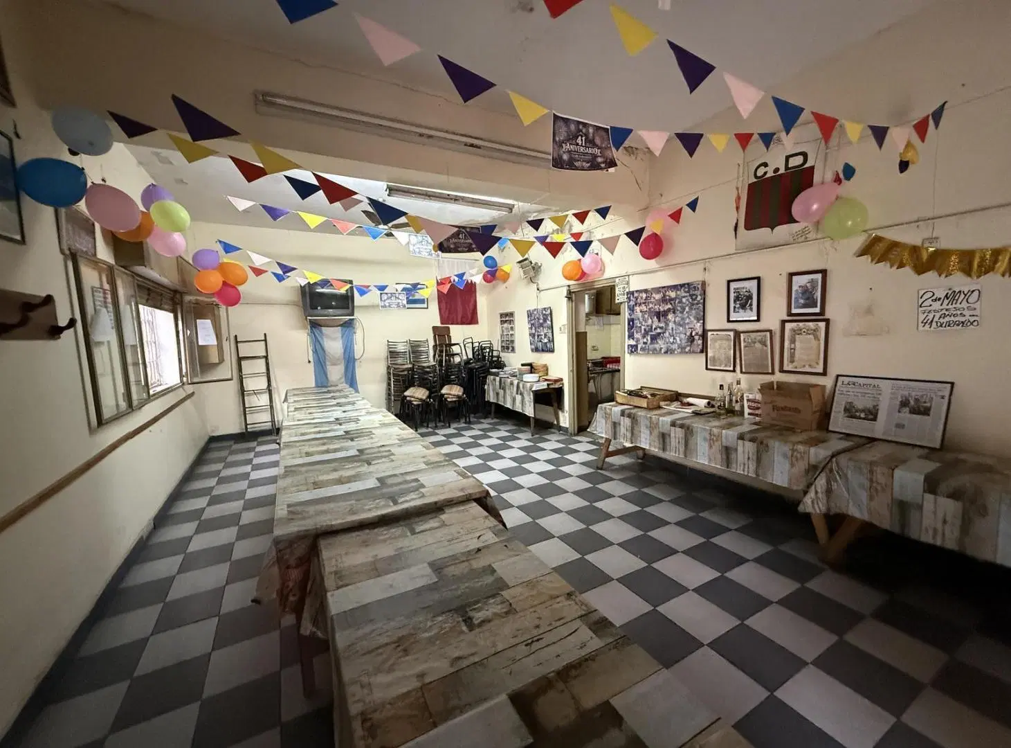 Local en esquina en venta - Barrio Cinco esquinas 1
