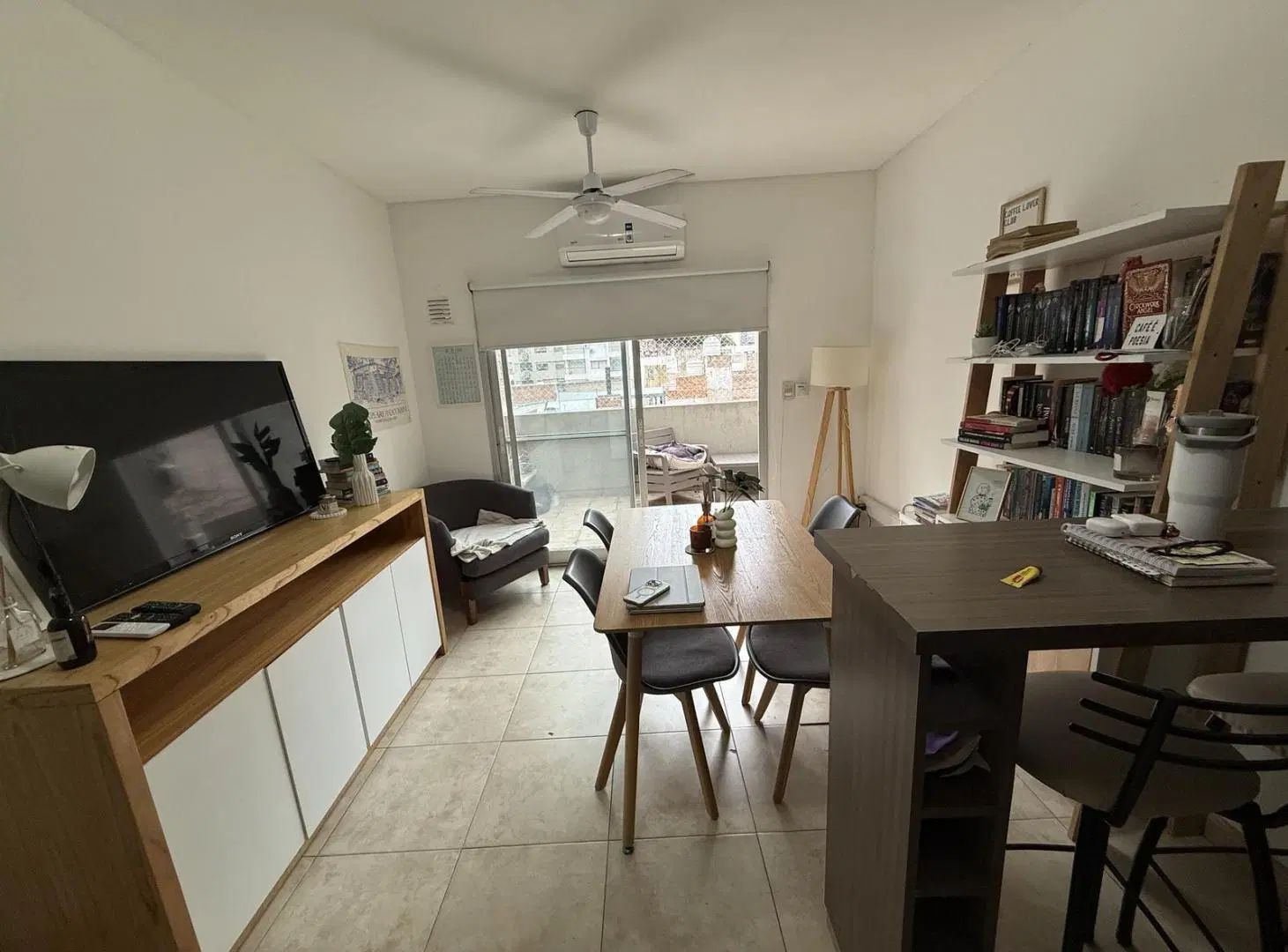 Departamento 1 dormitorio con balcón terraza VENTA - Centro zona río 1