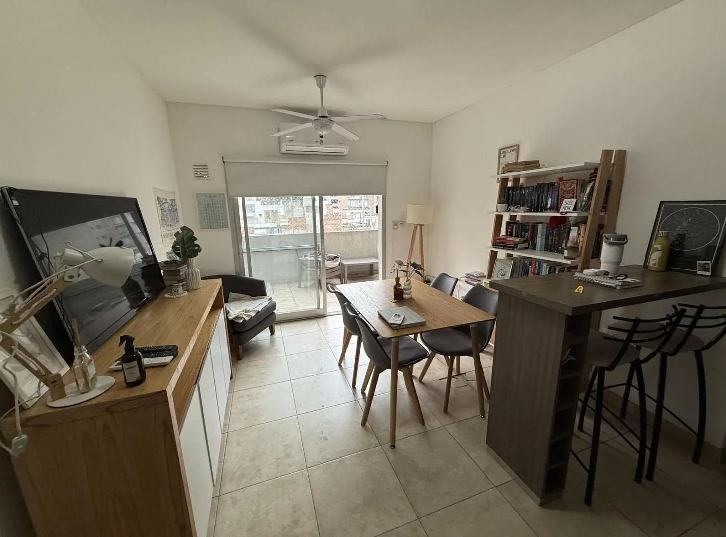 Departamento 1 dormitorio con balcón terraza VENTA - Centro zona río 2