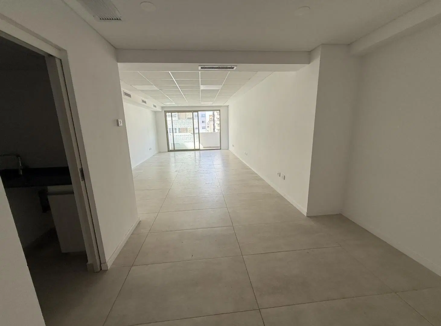 Alquiler Oficina premium con seguridad - Microcentro 3