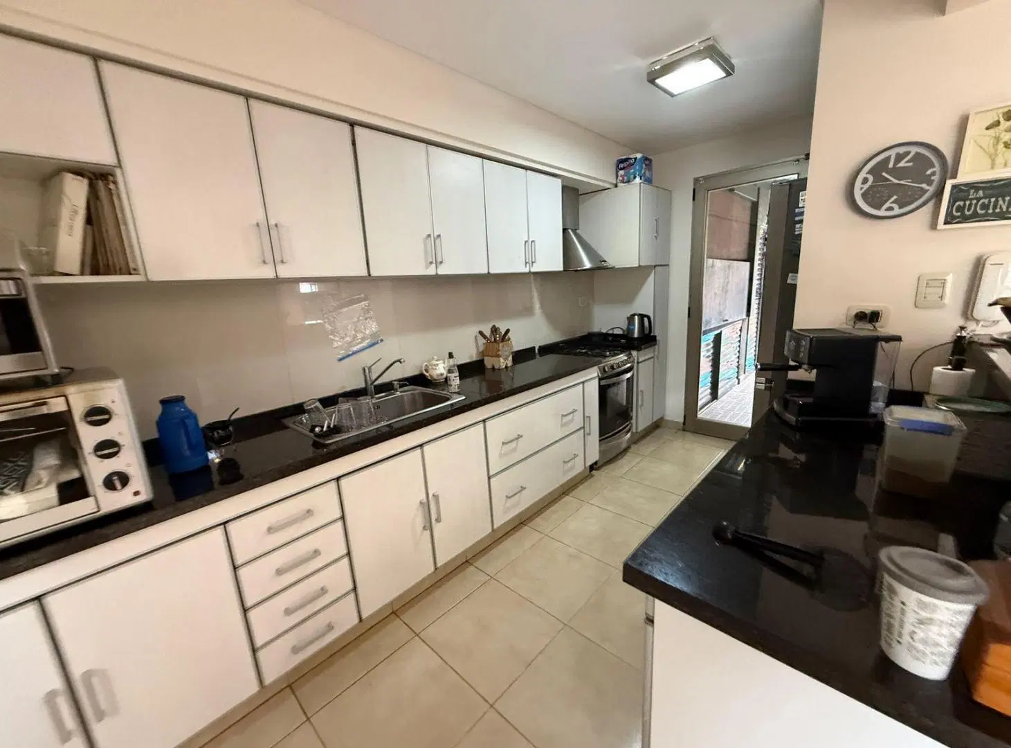 Venta Casa 3 dormitorios con pileta - Barrio Acindar 8