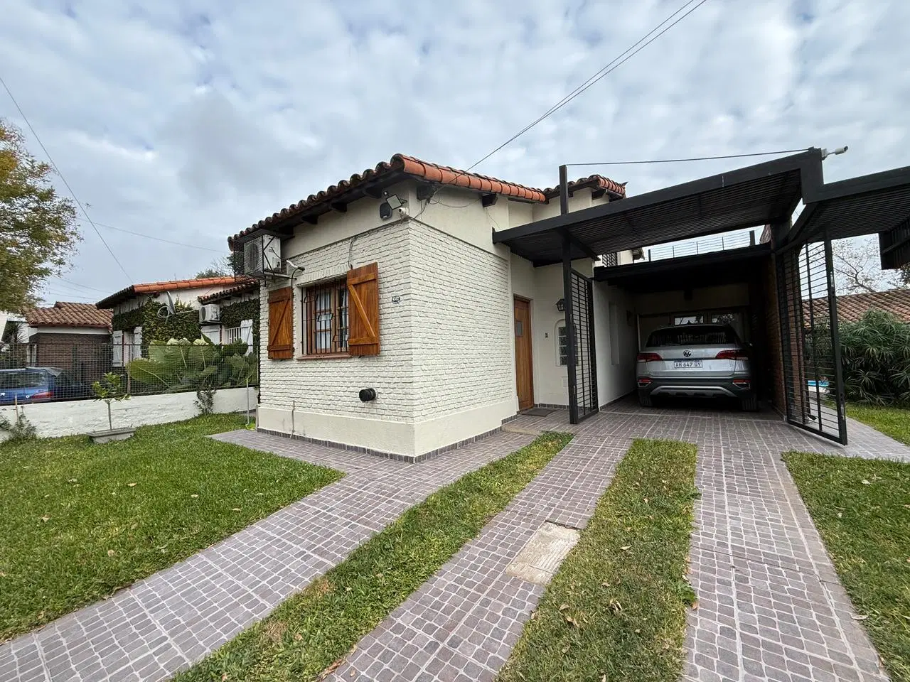 Venta Casa 3 dormitorios con pileta - Barrio Acindar 3