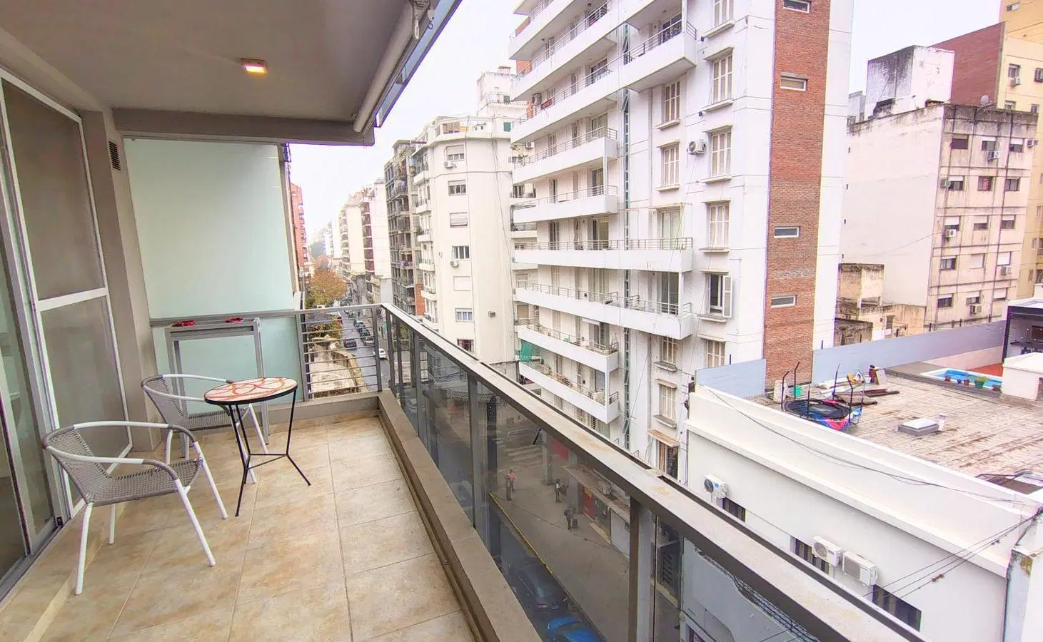 Alquiler depto 1 dormitorio semi amoblado - Barrio Martin 4