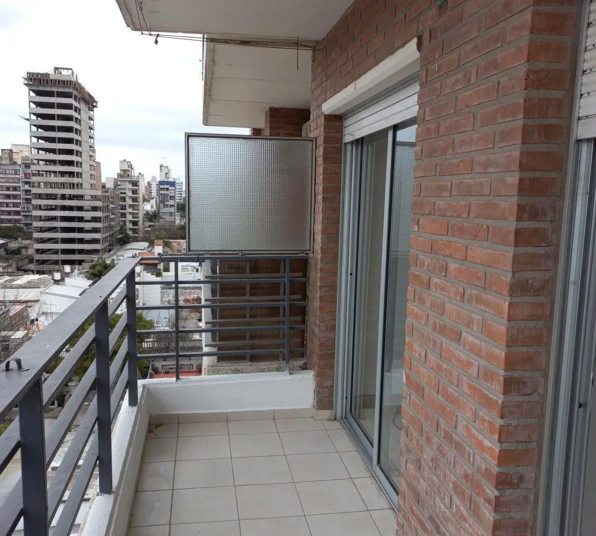 Departamento 1 dormitorio con balcón ALQUILER - Barrio Martin 5