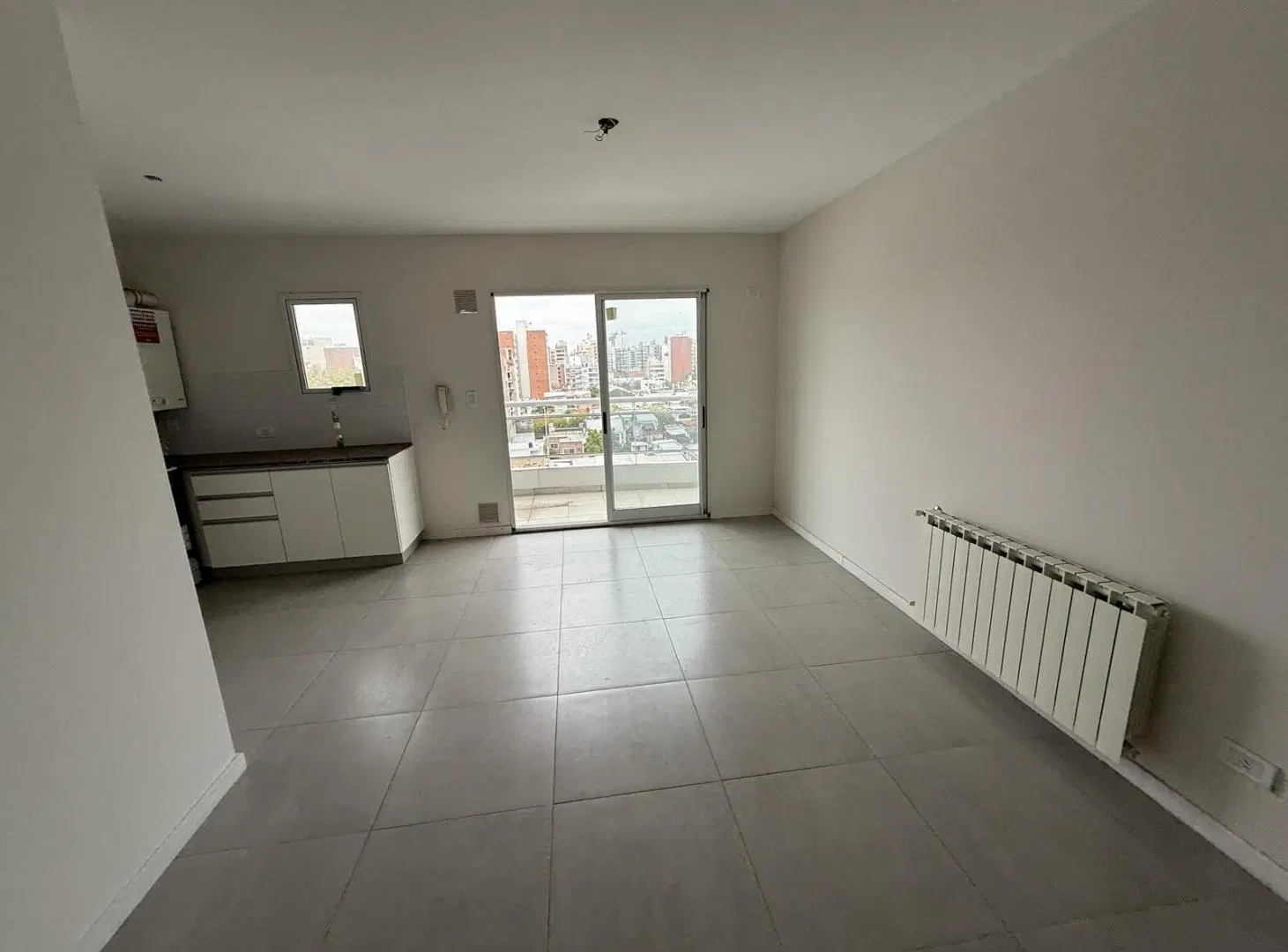 Departamento en venta 2 dormitorios   cochera - Barrio Lourdes 4