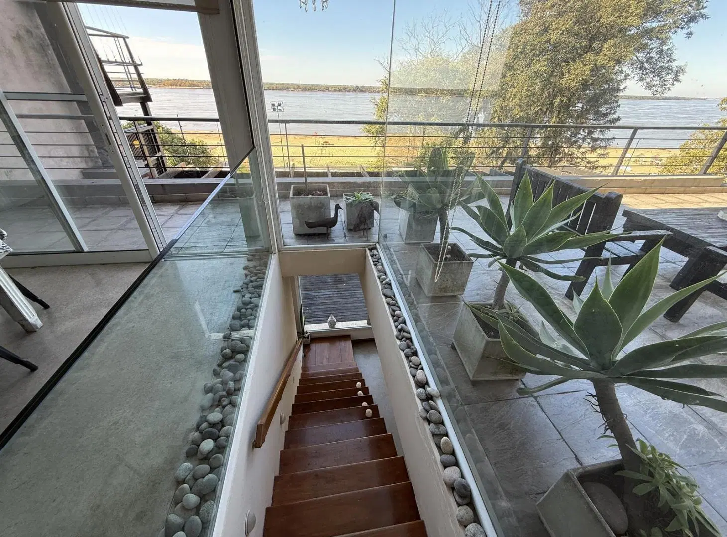 Casa 4 dormitorios vista al río en venta - La Florida 8