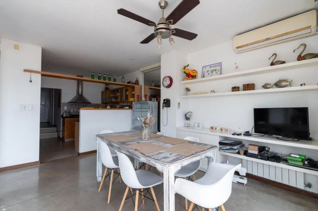 Casa 4 dormitorios vista al río en venta - La Florida 2