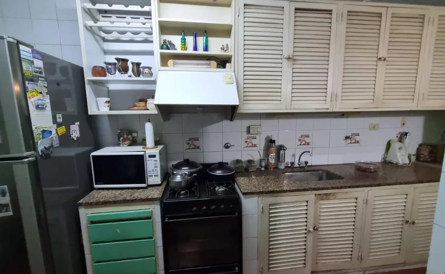 Departamento 3 dormitorios con cochera VENTA - Barrio Refinería 5