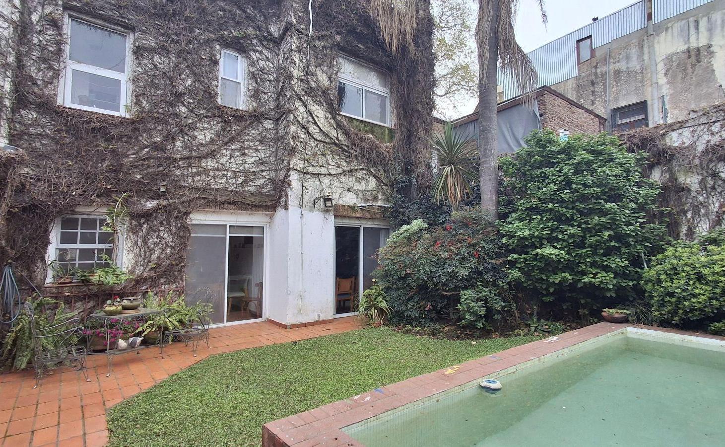Foto de Casa en venta 4 dormitorios con pileta - Barrio Parque, imagen 5