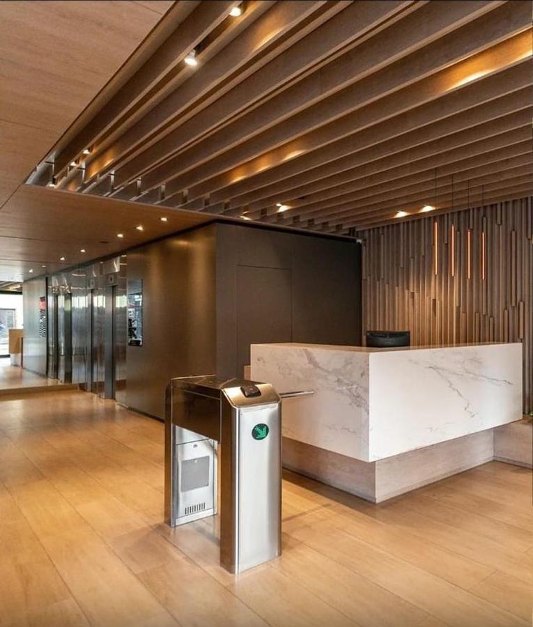 Foto de Alquiler oficina premium con cochera y seguridad - Microcentro, imagen 2