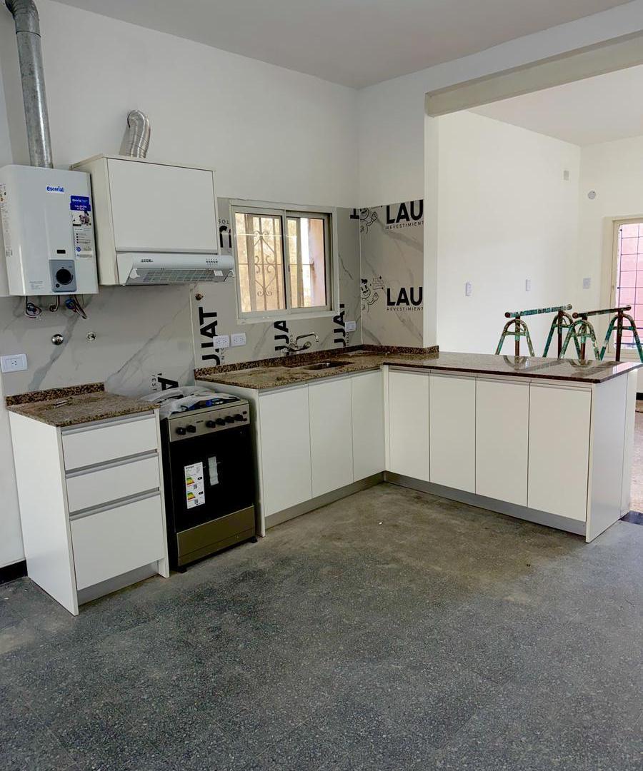 Foto de Casa en venta 3 dormitorios - Barrio Sarmiento, imagen 3