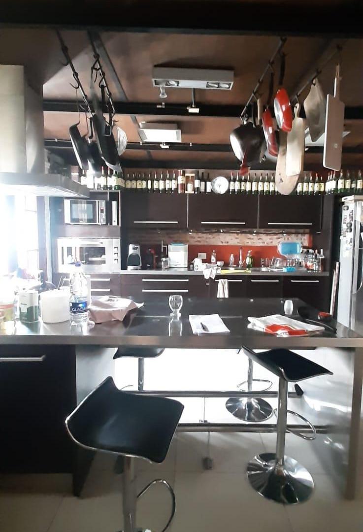 Excelente Inmueble Comercial en San Telmo - Ideal Espacio Multiuso - Edificio