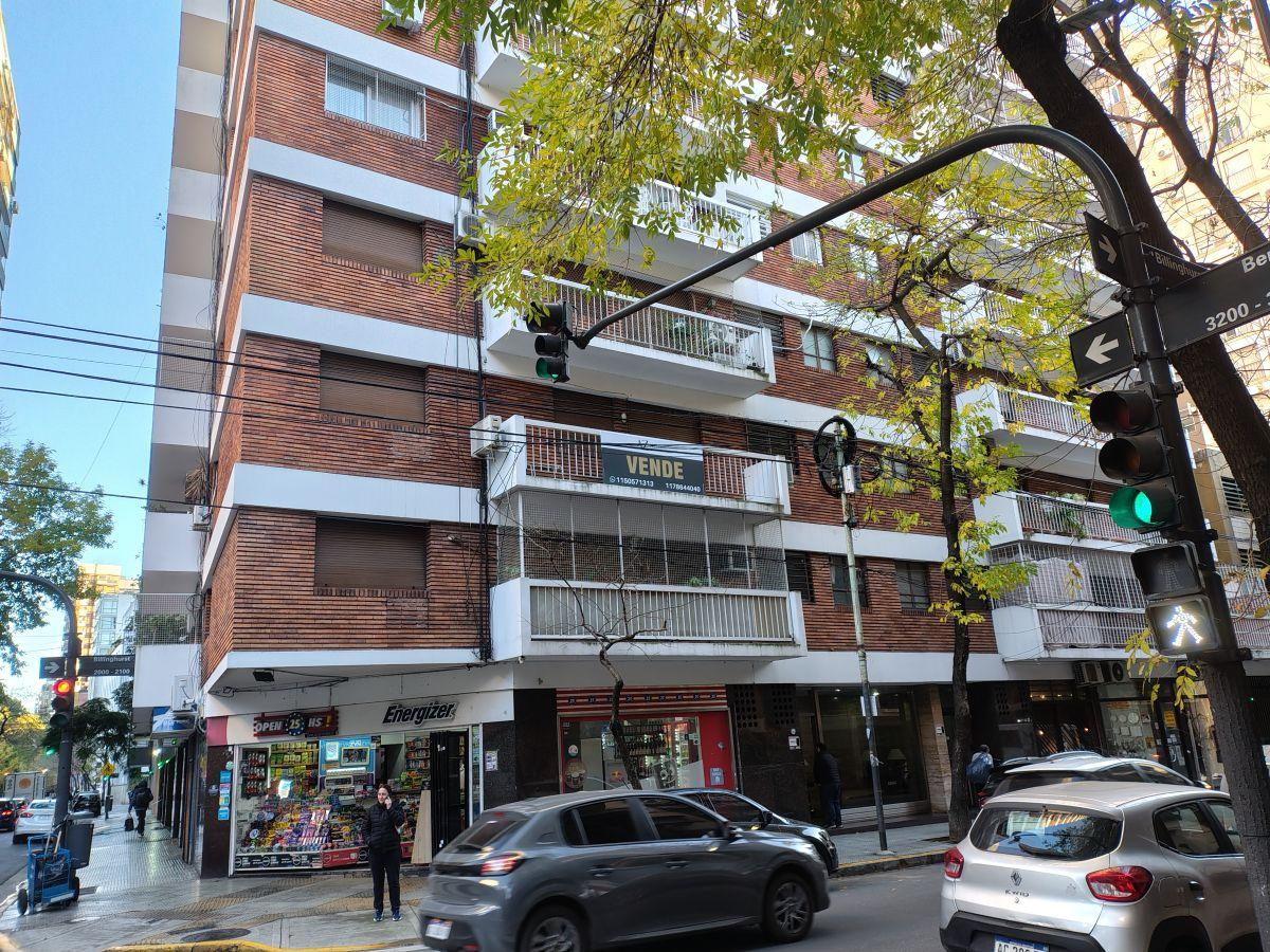 Departamento de 73 m² con 2 dormitorios y dependencia en venta en Barrio Norte