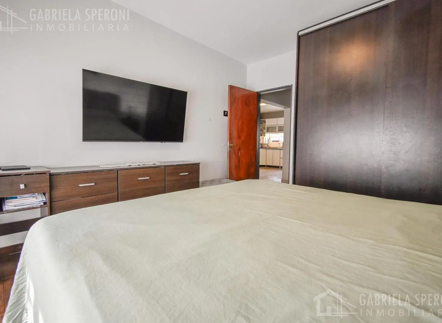 Casa 3 ambientes VENTA Temperley 2