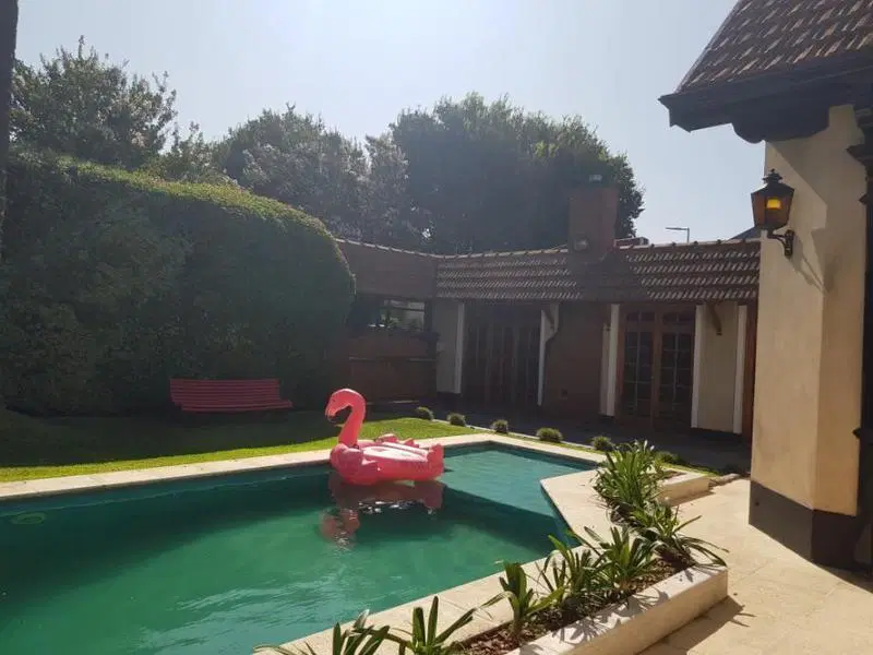 CHALET 4 ambientes VENTA Temperley 5