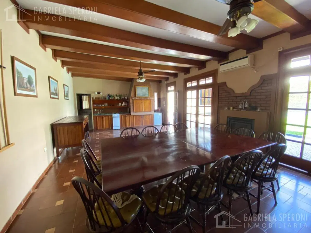 CHALET 4 ambientes VENTA Temperley 3