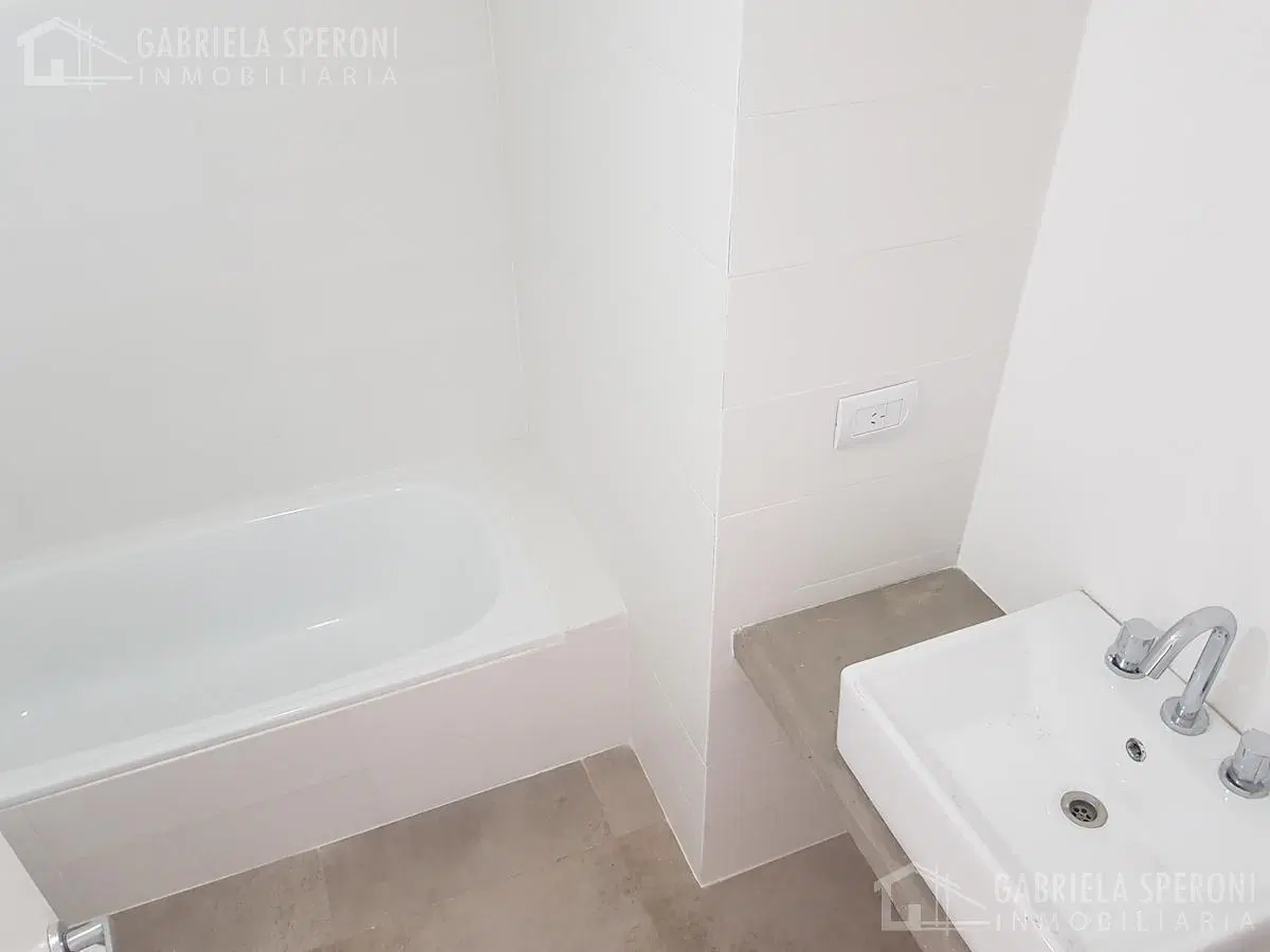 2 ambientes VENTA Lomas de Zamora 2