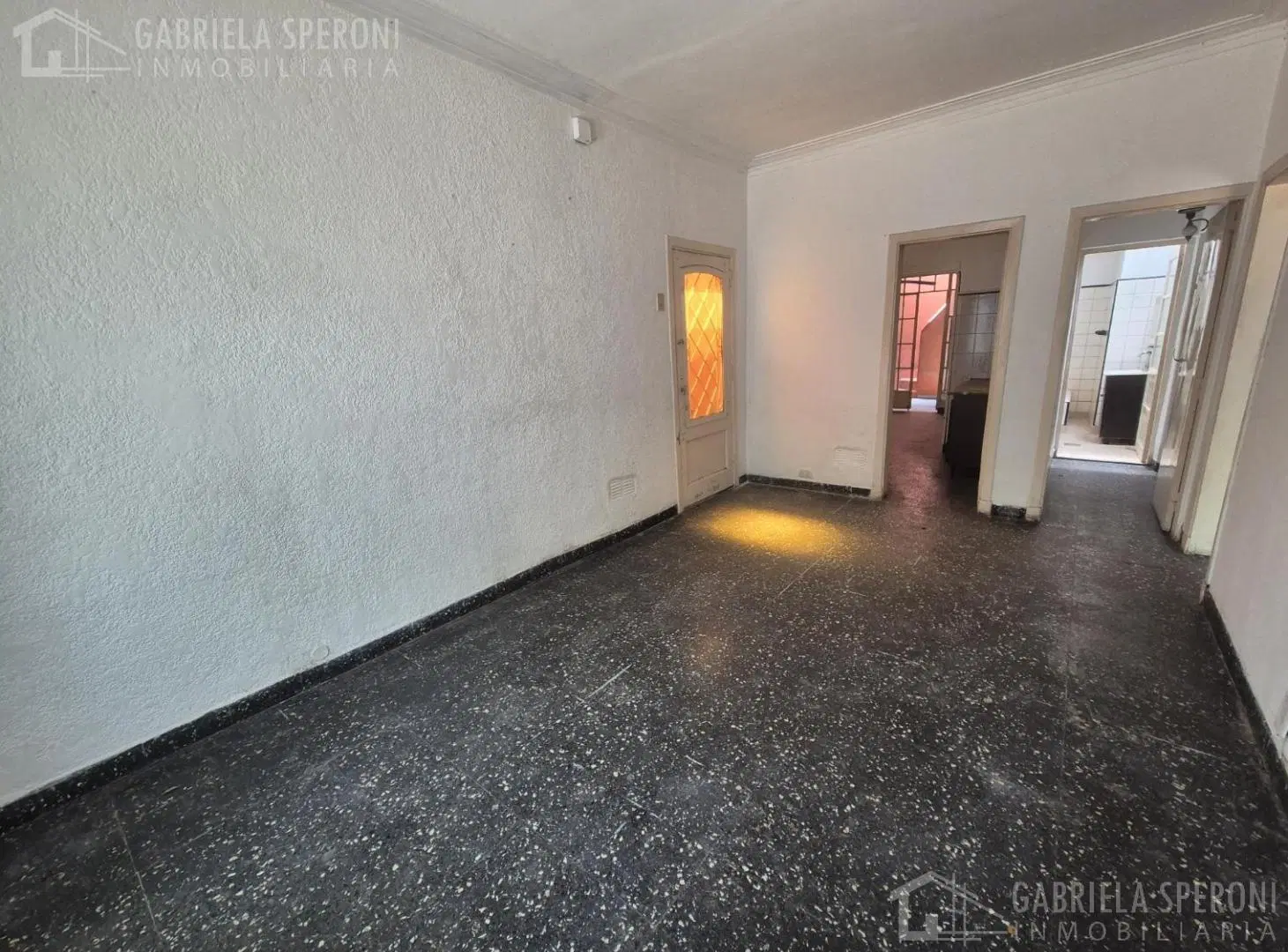 Casa 3 ambientes VENTA Lomas de Zamora 5