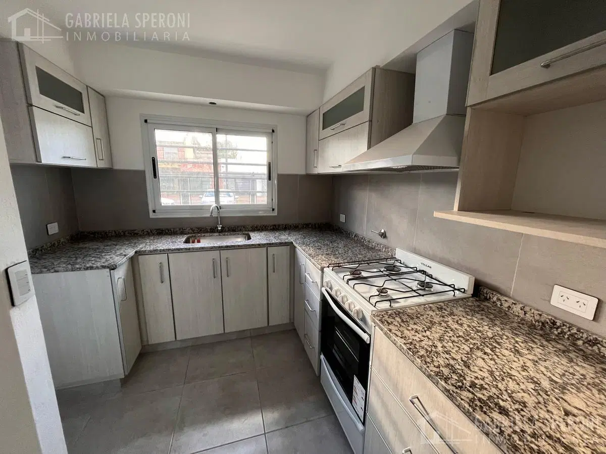 Duplex 4 ambientes VENTA Adrogue 4