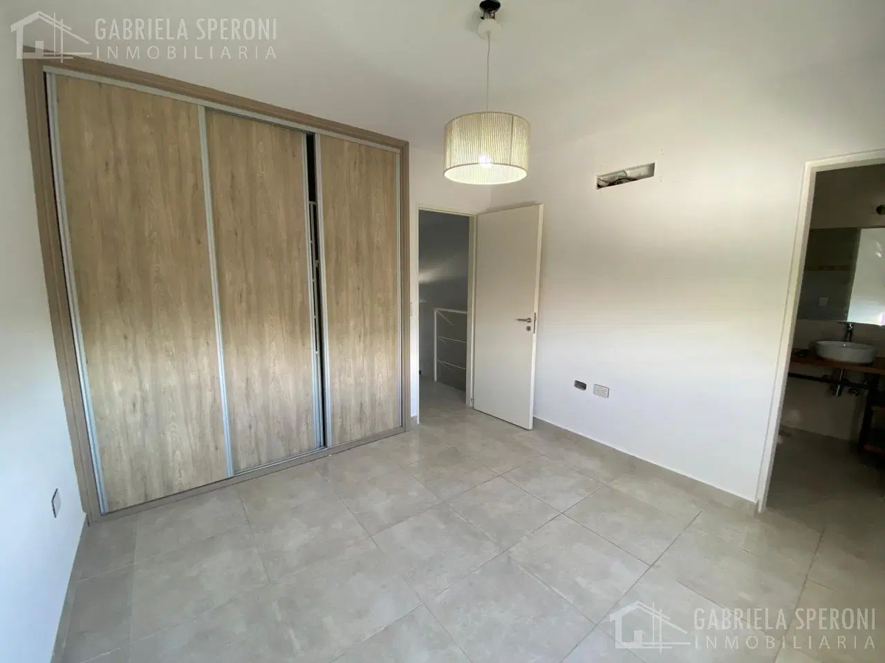 Duplex 4 ambientes VENTA Adrogue 5