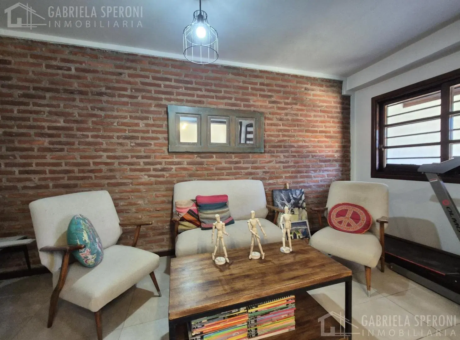 Casa 3 ambientes VENTA Banfield 2