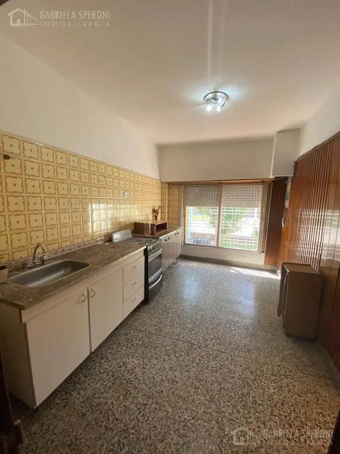 Casa 3 ambientes VENTA Lanus 3