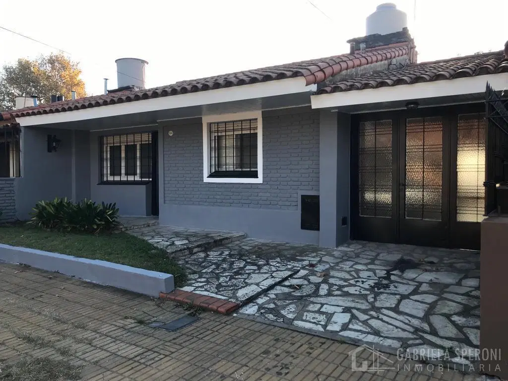 Chalet 3 ambientes venta Banfield 4