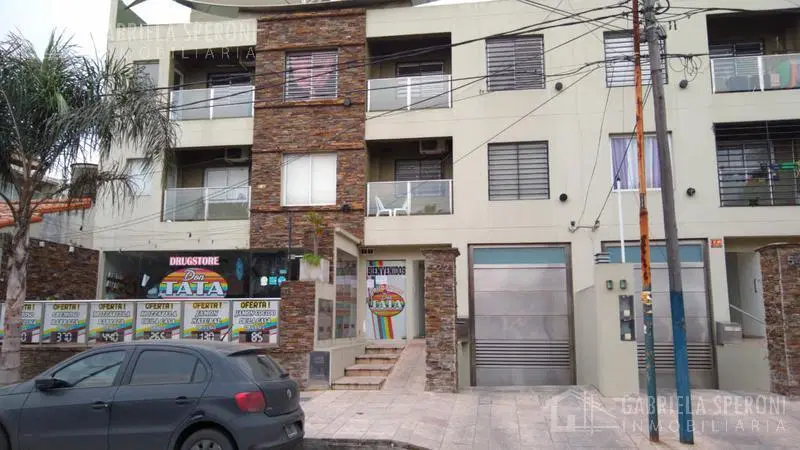 Cochera cubierta VENTA Banfield 1
