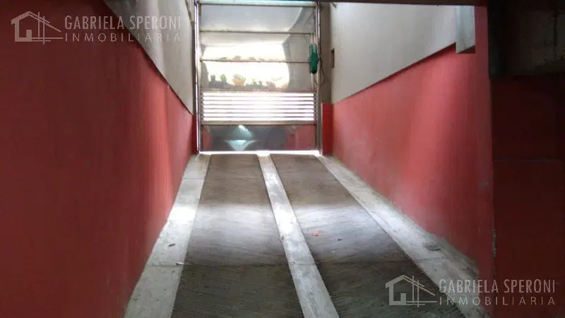 Cochera cubierta VENTA Banfield 4