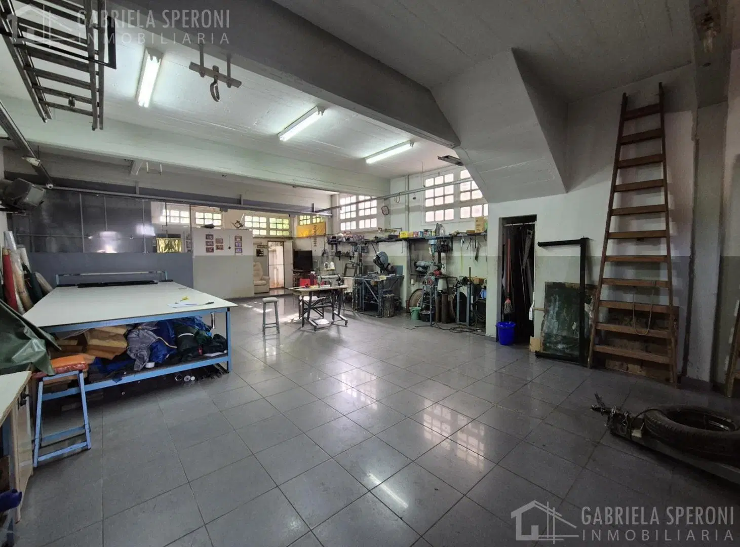 Galpón Taller VENTA Temperley 3