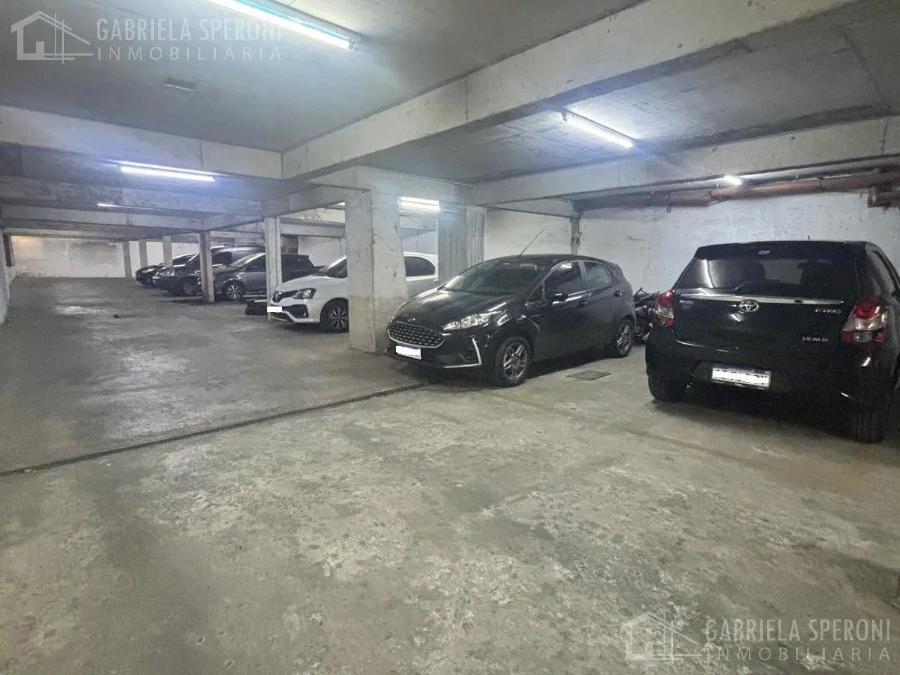 Cochera Cubierta VENTA Banfield 3