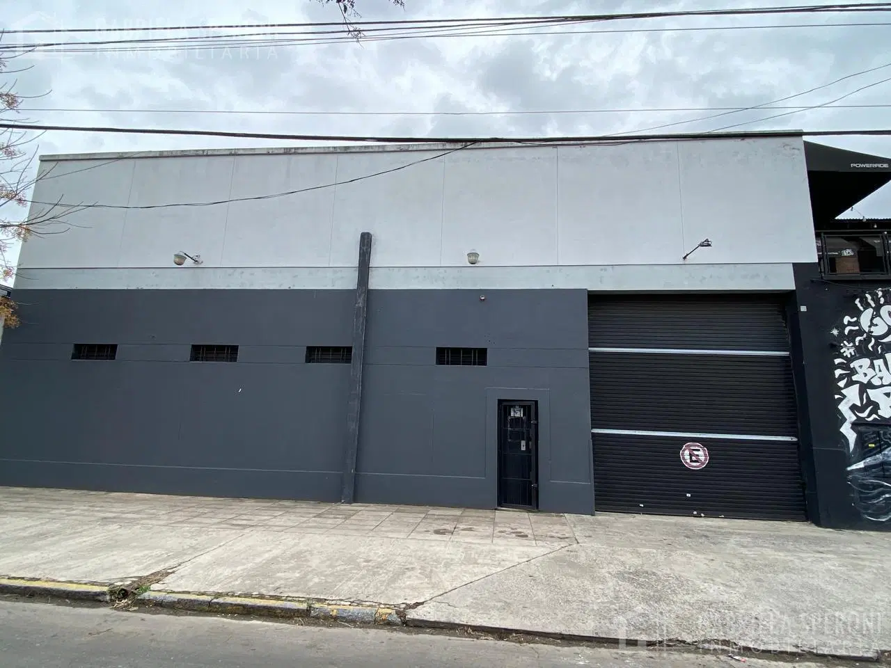Depósito en Banfield Este 2