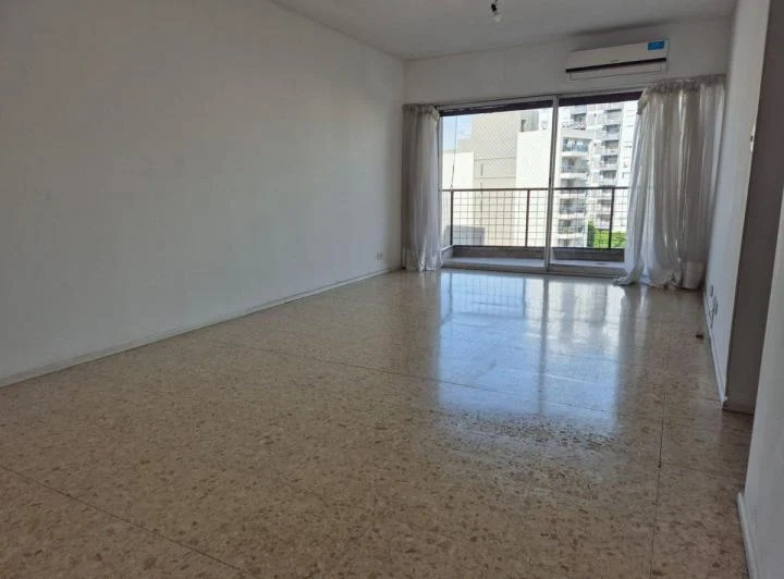 Venta departamento Caballito  4 amb balcón  frente 4